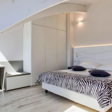 Savini Отель Беллария-Иджеа-Марина