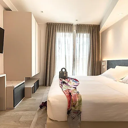 Savini Hotel 4*