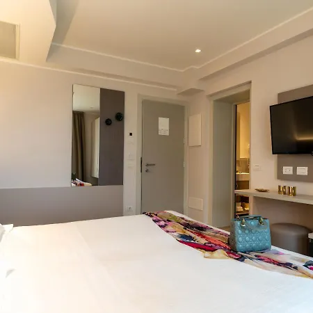 Savini Отель Беллария-Иджеа-Марина