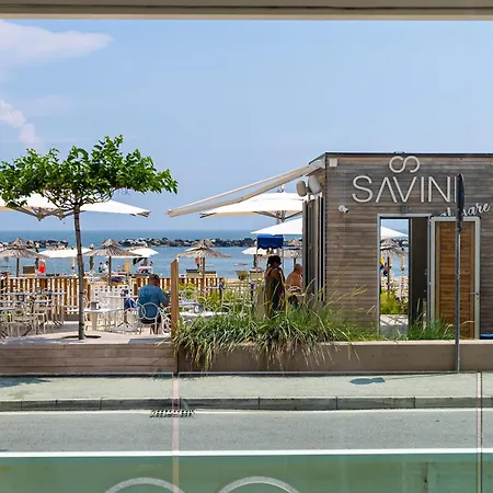 Savini فندق