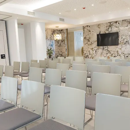 Savini Hotel 4*