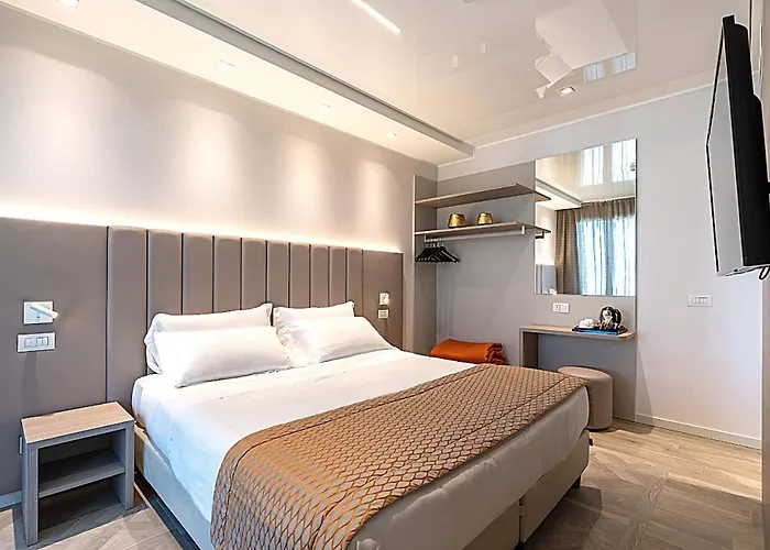 Savini ベラーリア・イジェア・マリーナ