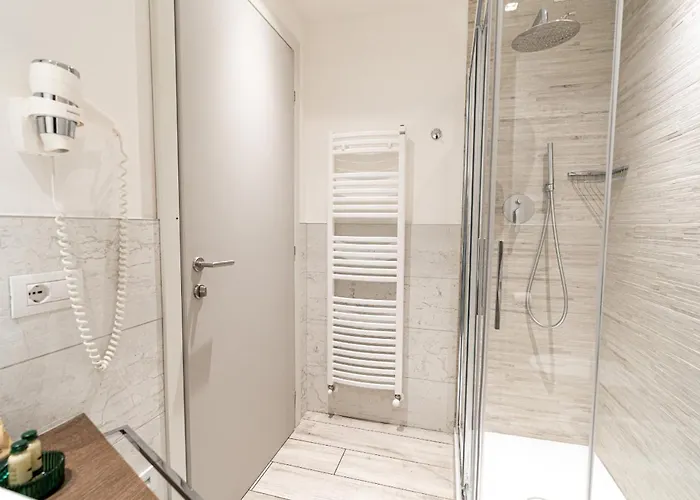 Savini ベラーリア・イジェア・マリーナ